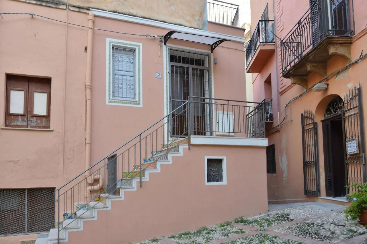 Bilocale Bevilacqua Centralissimo a Sciacca Villa 0*,  Italia
